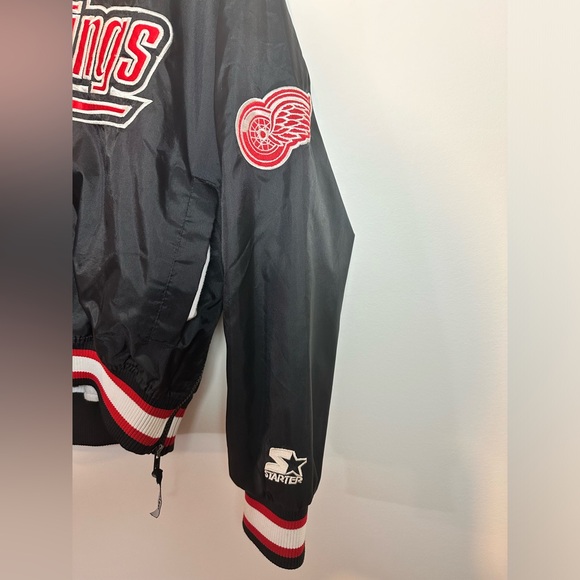 Vintage 90’s Starter Detroit Redwings Pullover - Picture 7 of 11